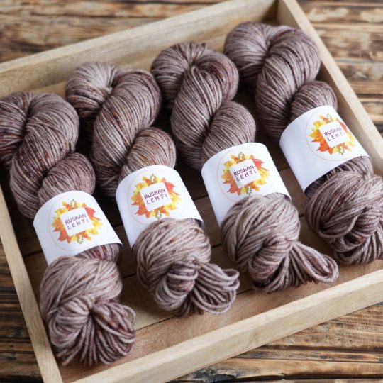 Polwarth DK: Varpaat hiekassa