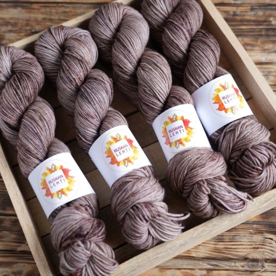 Merino Sport Varpaat hiekassa