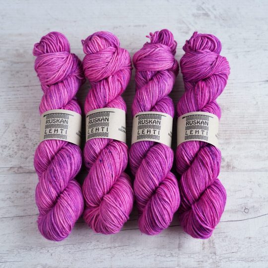 Merino Sock DK: Petunia