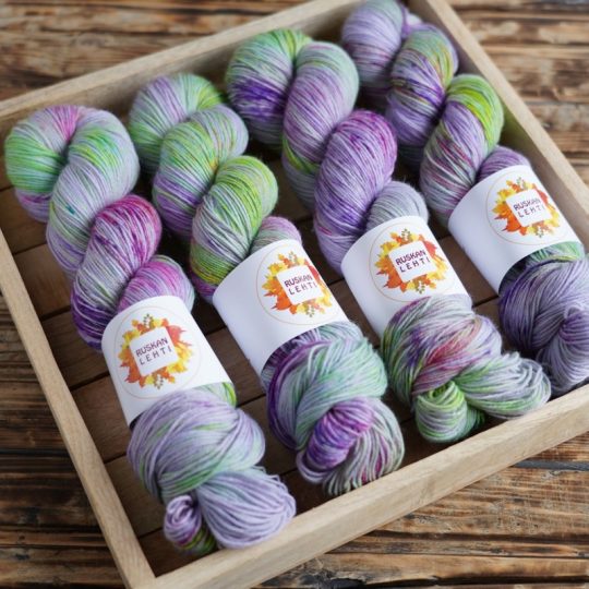 BFL Sock: Villit Lupiinit