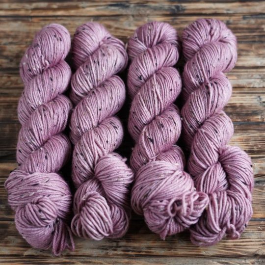 ALE: Tweed DK: Vanha Roosa