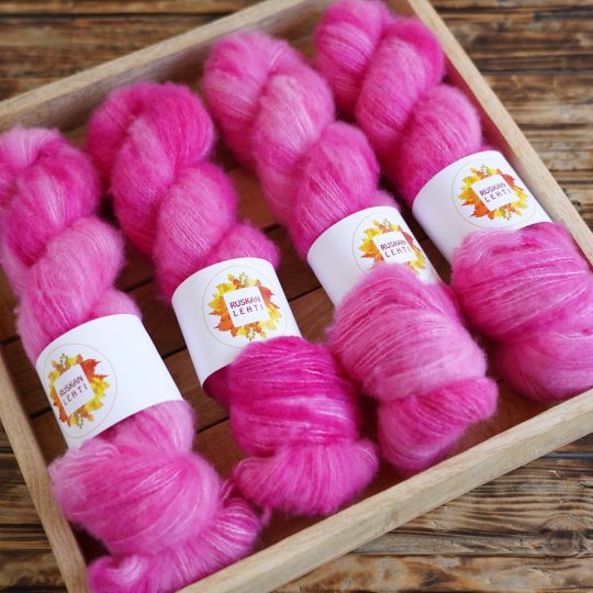 Merino Silk Cloud: Mansikkapirtelö